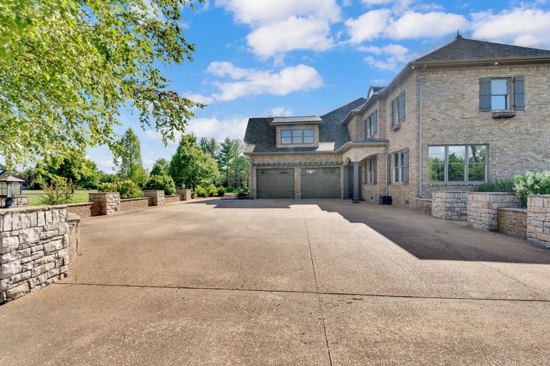 136 Blue Ribbon Trl, Christiana, TN 37037