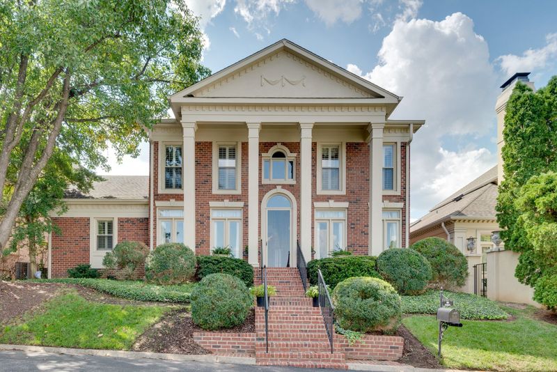 905 Bowring Pk, Nashville, TN 37215