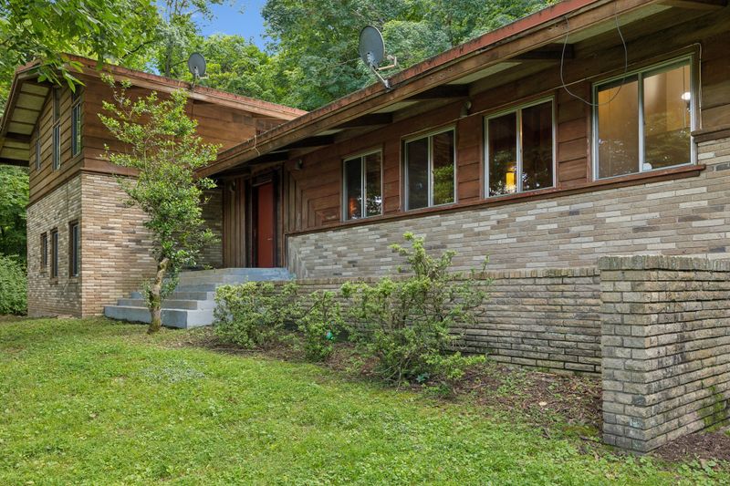 1117 Park Ridge Dr, Nashville, TN 37215