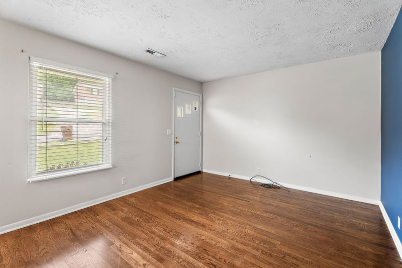 447 Wilclay Dr, Nashville, TN 37209