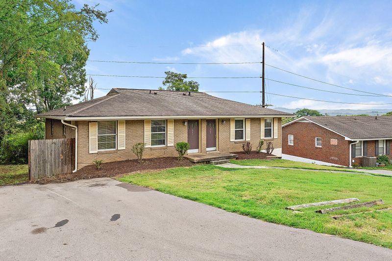 447 Wilclay Dr, Nashville, TN 37209