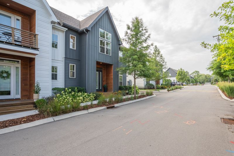 636 Nashua Ln, Nashville, TN 37209