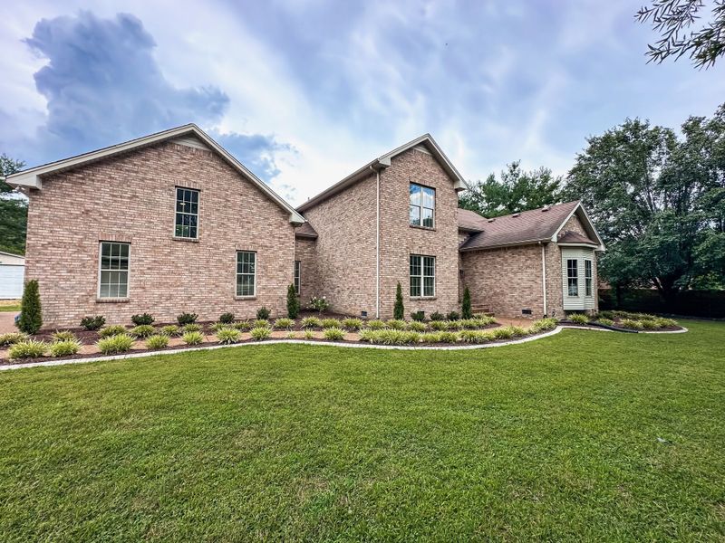 2025 Shell Rd, Hendersonville, TN 37075
