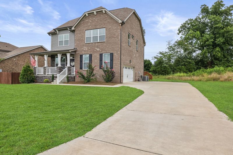 325 Twelve Oaks Ln, Lebanon, TN 37087