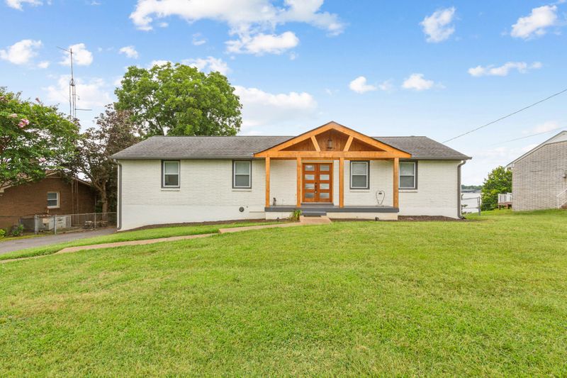 158 Roberta Dr, Hendersonville, TN 37075