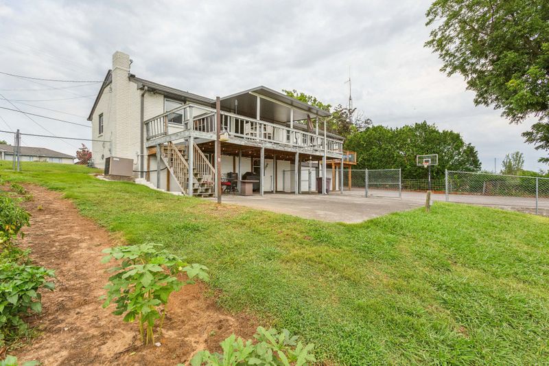 158 Roberta Dr, Hendersonville, TN 37075