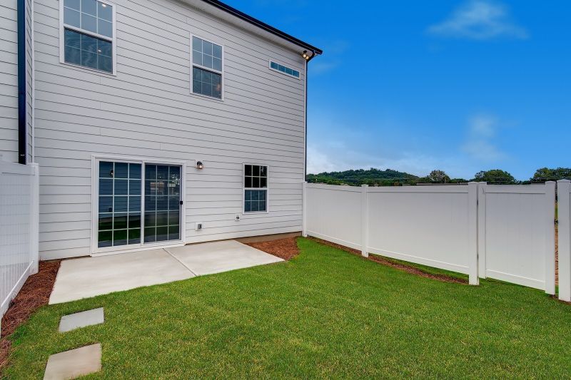 302 Tompkins Ln, Gallatin, TN 37066