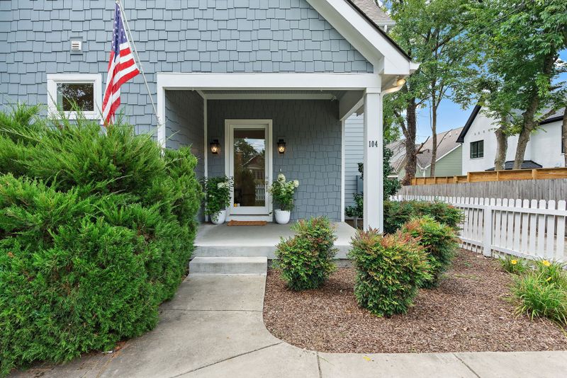 104 Woodmont Cir, Nashville, TN 37205