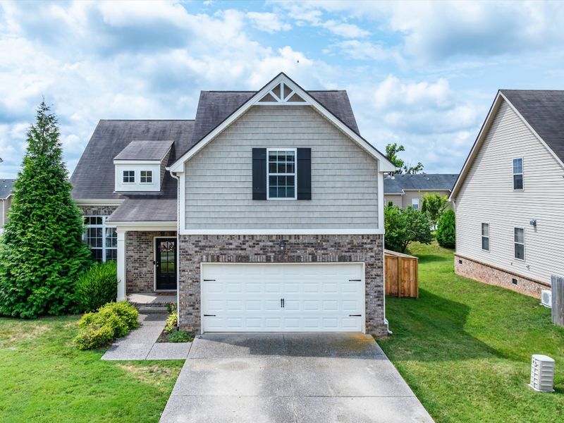 1075 Achiever Cir, Spring Hill, TN 37174