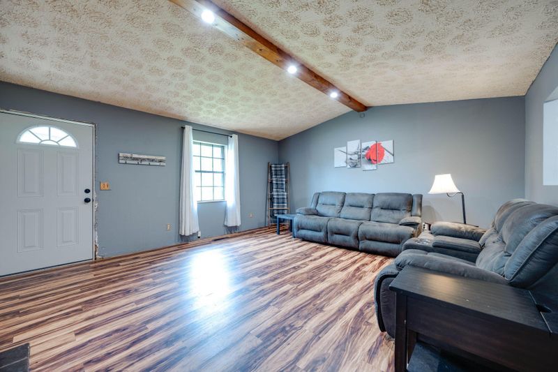 60 Valleywood Cir, Ringgold, GA 30736
