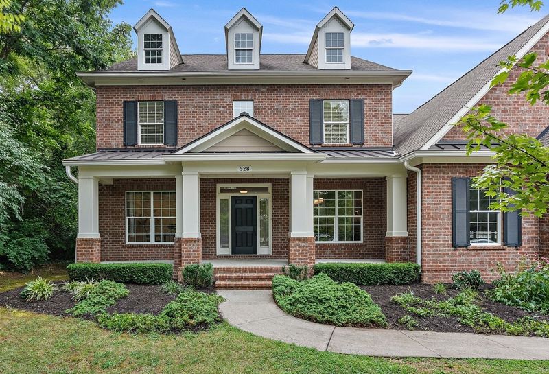 528 Battery Dr, Nashville, TN 37220