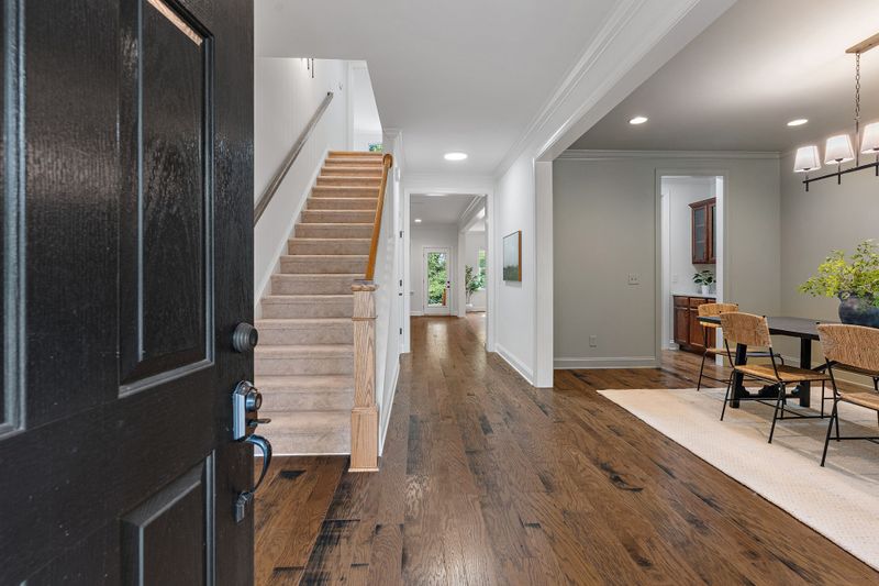 528 Battery Dr, Nashville, TN 37220
