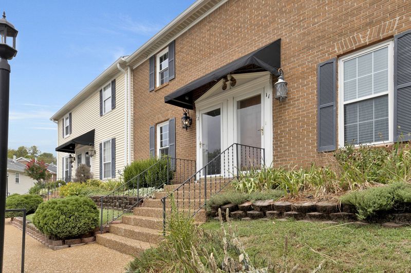 200 Royal Oaks Blvd #I 2, Franklin, TN 37067