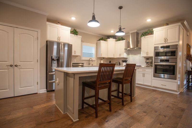 6010 Parkhaven Blvd, Hermitage, TN 37076