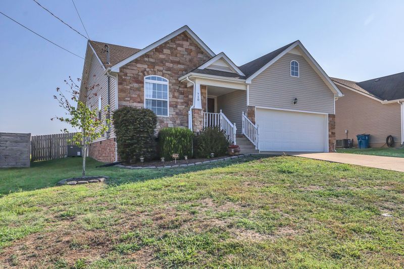 710 Wildwood Dr, Smyrna, TN 37167