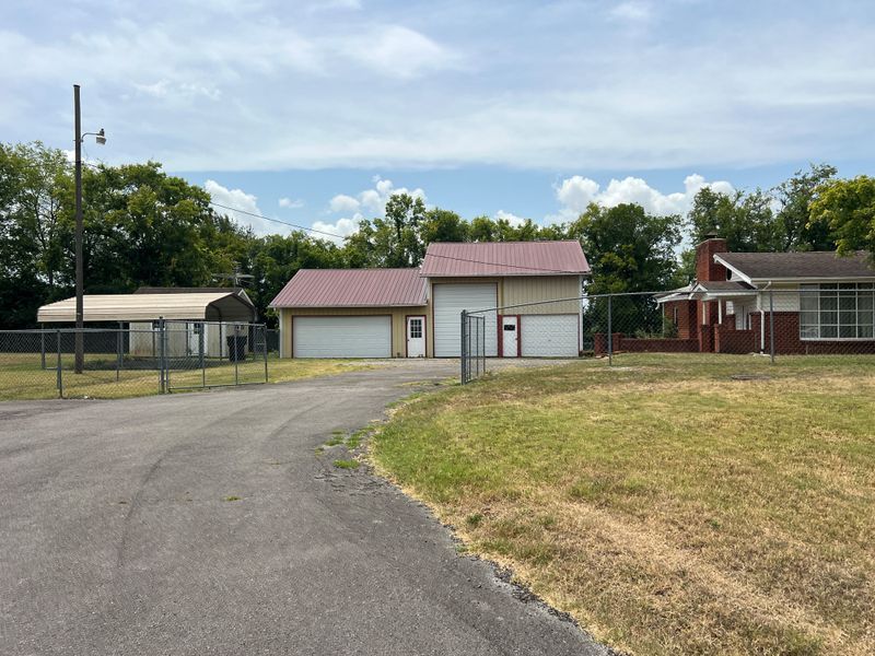 2822 Florence Rd, Murfreesboro, TN 37129