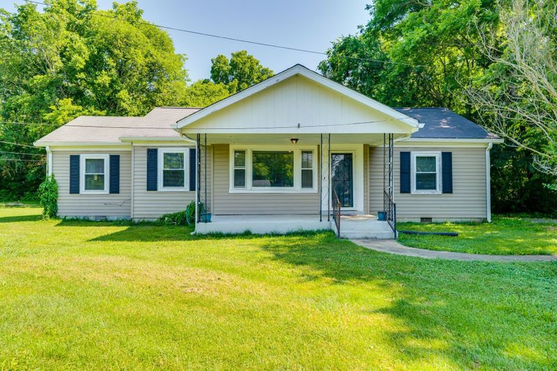 4105 Woodbury Pike, Murfreesboro, TN 37127