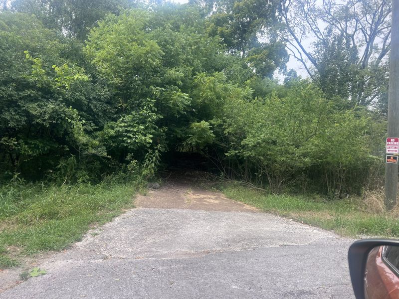 1317 Avondale Rd, Hendersonville, TN 37075