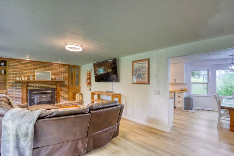 102 Jernigan Rd, Portland, TN 37148