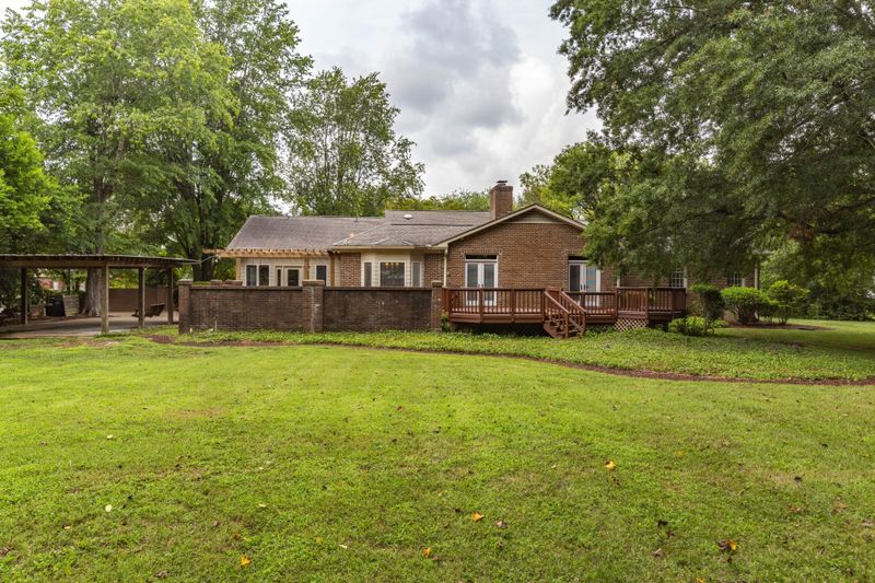 2114 Battleground Dr, Murfreesboro, TN 37129
