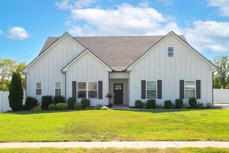 204 Beulah Rose Dr, Murfreesboro, TN 37128