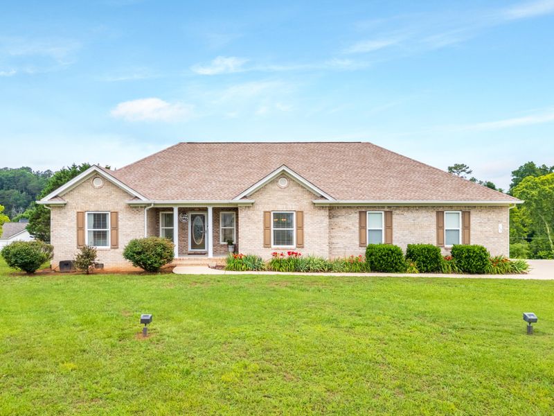 15 Nyoka Trl, Ringgold, GA 30736