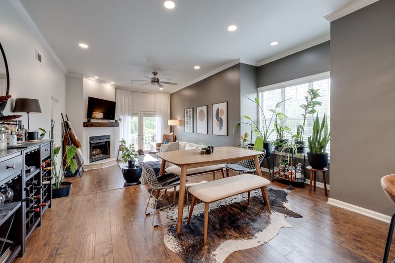 112 W End Pl, Nashville, TN 37205