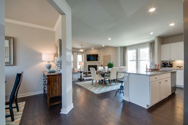 2930 Jacobs Valley Ct, Columbia, TN 38401