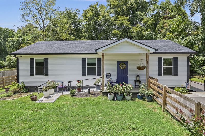 1002 Billy Lee St, Columbia, TN 38401
