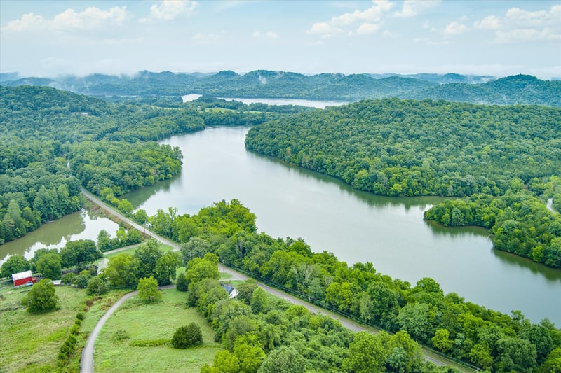 423 Maggart Rd, Elmwood, TN 38560