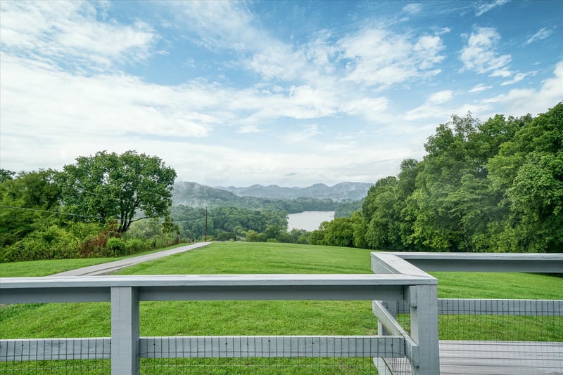423 Maggart Rd, Elmwood, TN 38560
