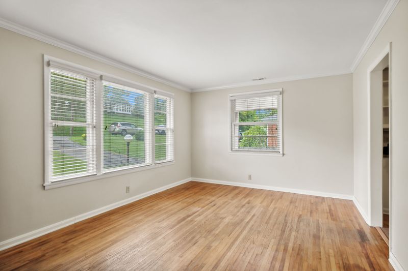 3912 W Valley Dr, Nashville, TN 37211