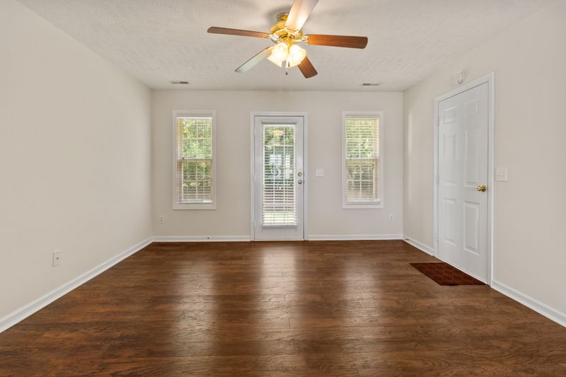 4032 Snowbird Dr, Smyrna, TN 37167