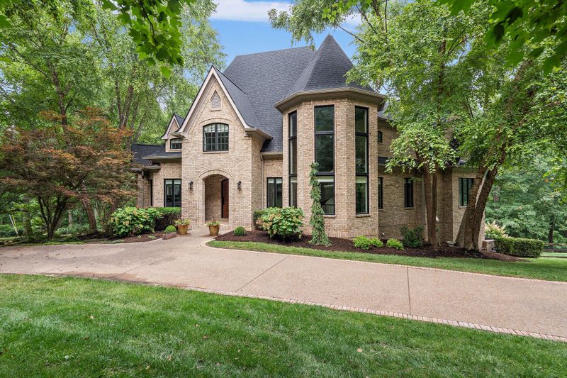 4646 Heath Rd, Nashville, TN 37221
