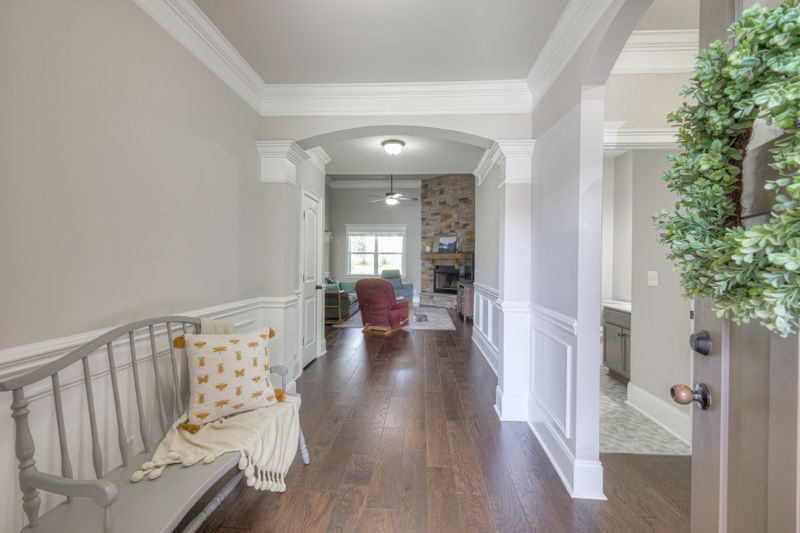 5033 Saint Ives Dr, Murfreesboro, TN 37128