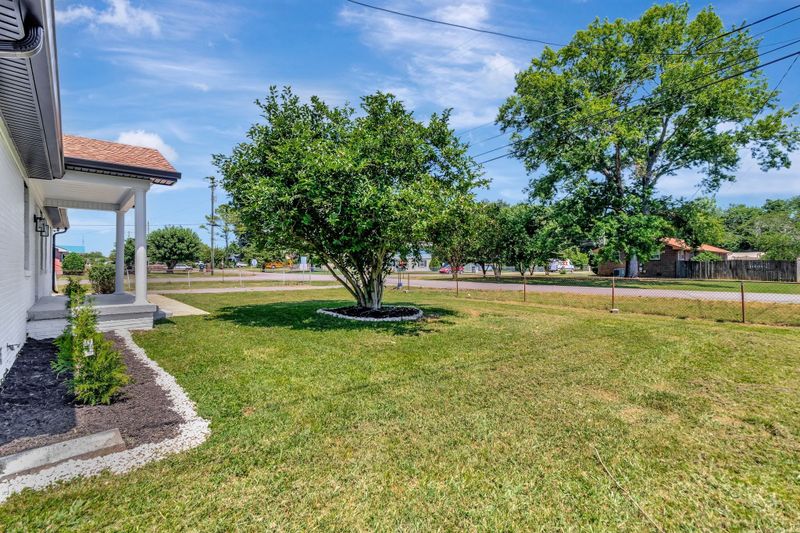 6799 Longview Dr, Murfreesboro, TN 37129