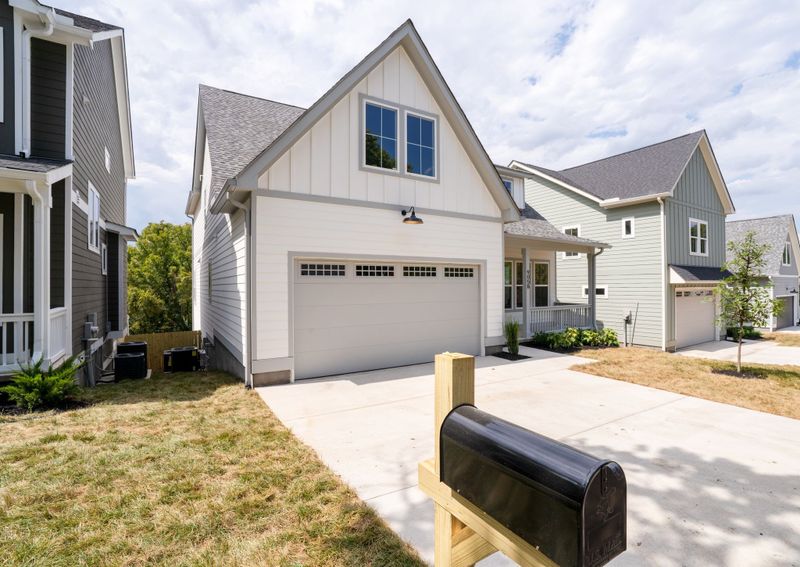 905B Strouse Ave, Nashville, TN 37206