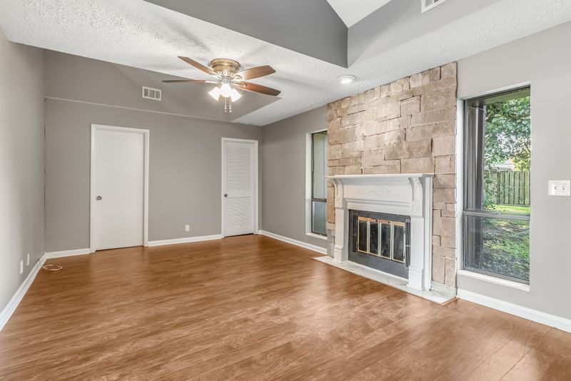 922 Old Fountain Pl, Hermitage, TN 37076
