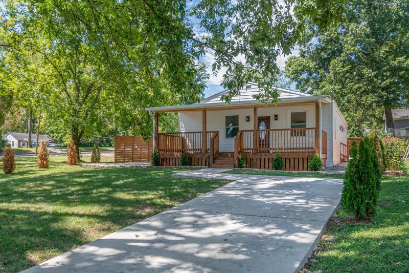 2321 Foster Ave, Nashville, TN 37210