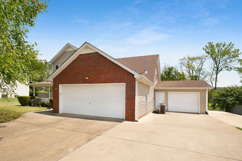 1937 Stoney Meadow Dr, Murfreesboro, TN 37128