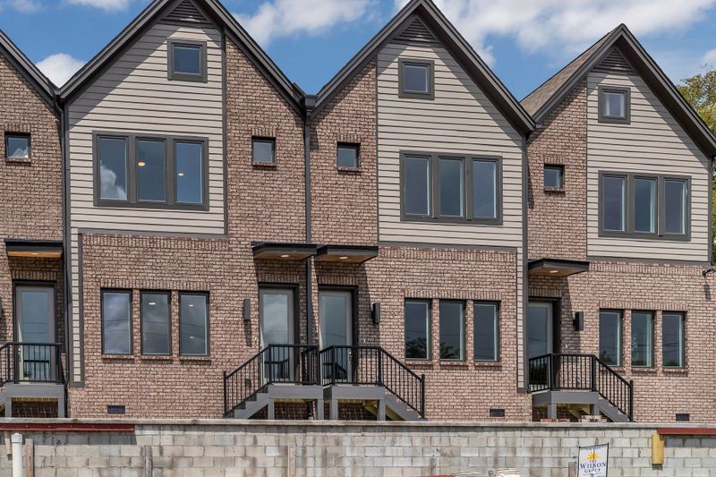 325 Flora Maxwell Rd #C, Nashville, TN 37211