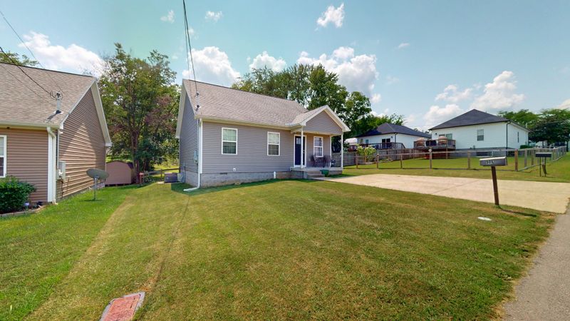 908 16th Ave E, Springfield, TN 37172