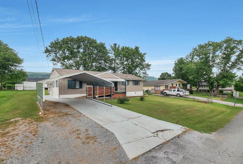 109 3rd St, Flintstone, GA 30725