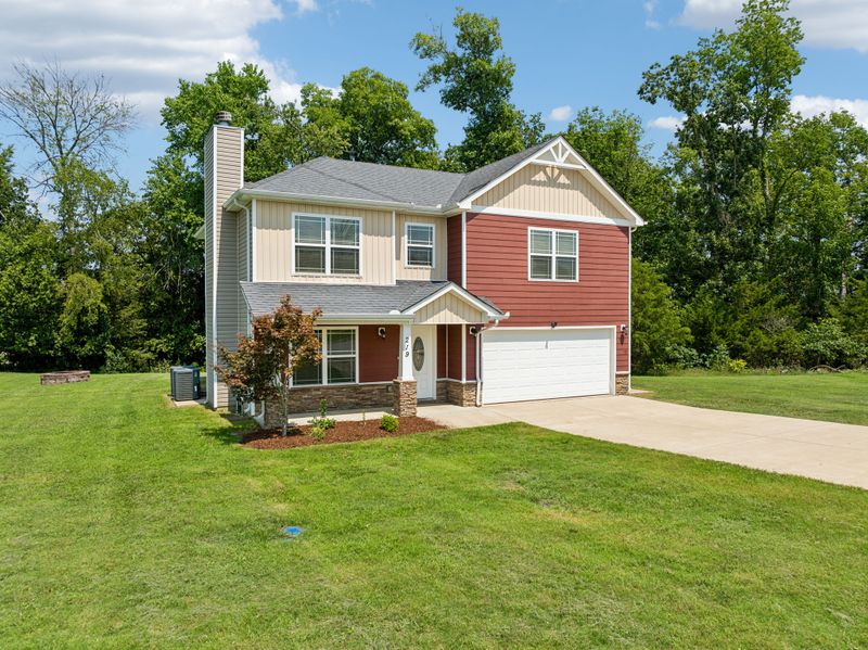 219 Maple Leaf Ct, Smyrna, TN 37167
