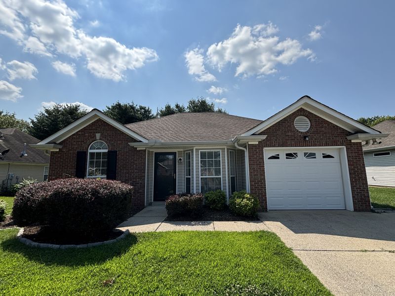 1440 Harrington Dr, Gallatin, TN 37066