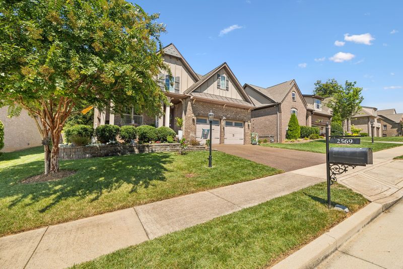 2569 Hessey Ps, Mount Juliet, TN 37122