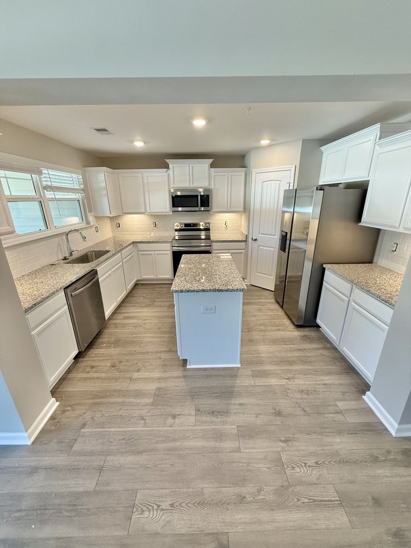 372 Ezra St, Pleasant View, TN 37146
