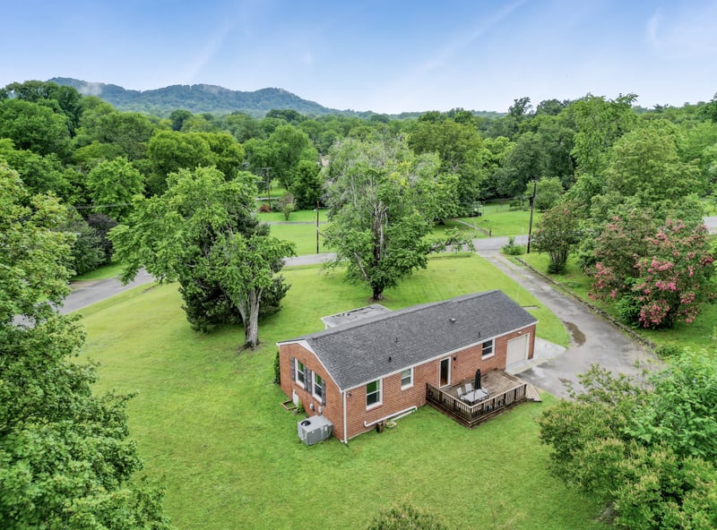 4928 Monterey Dr, Nashville, TN 37220