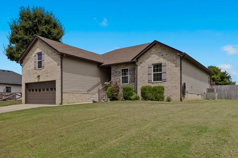 1176 Bonnie Ln, Cross Plains, TN 37049