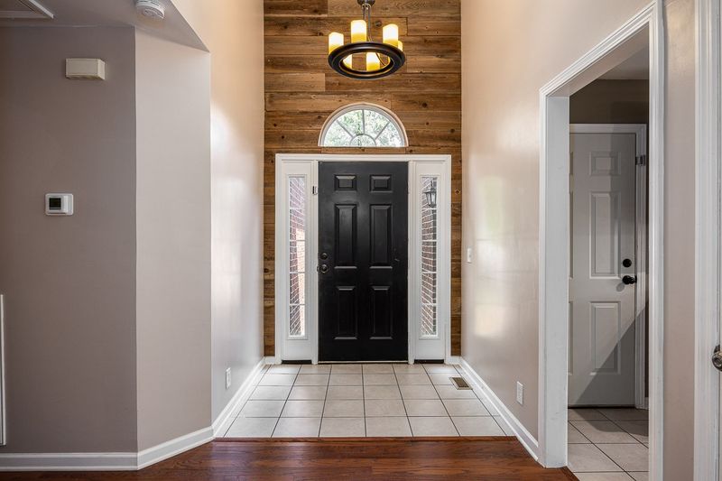 8312 Trading Post Ct, Nashville, TN 37221